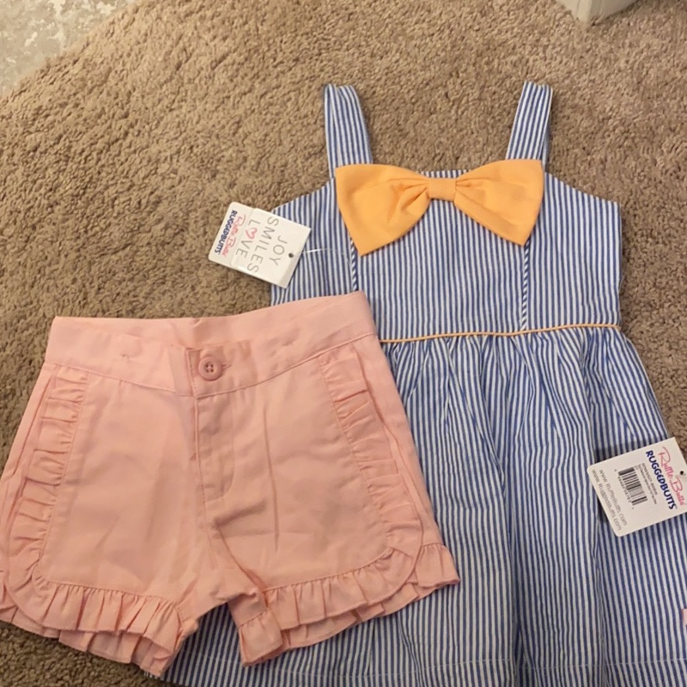 Rufflebutt dress and shorts 2t
